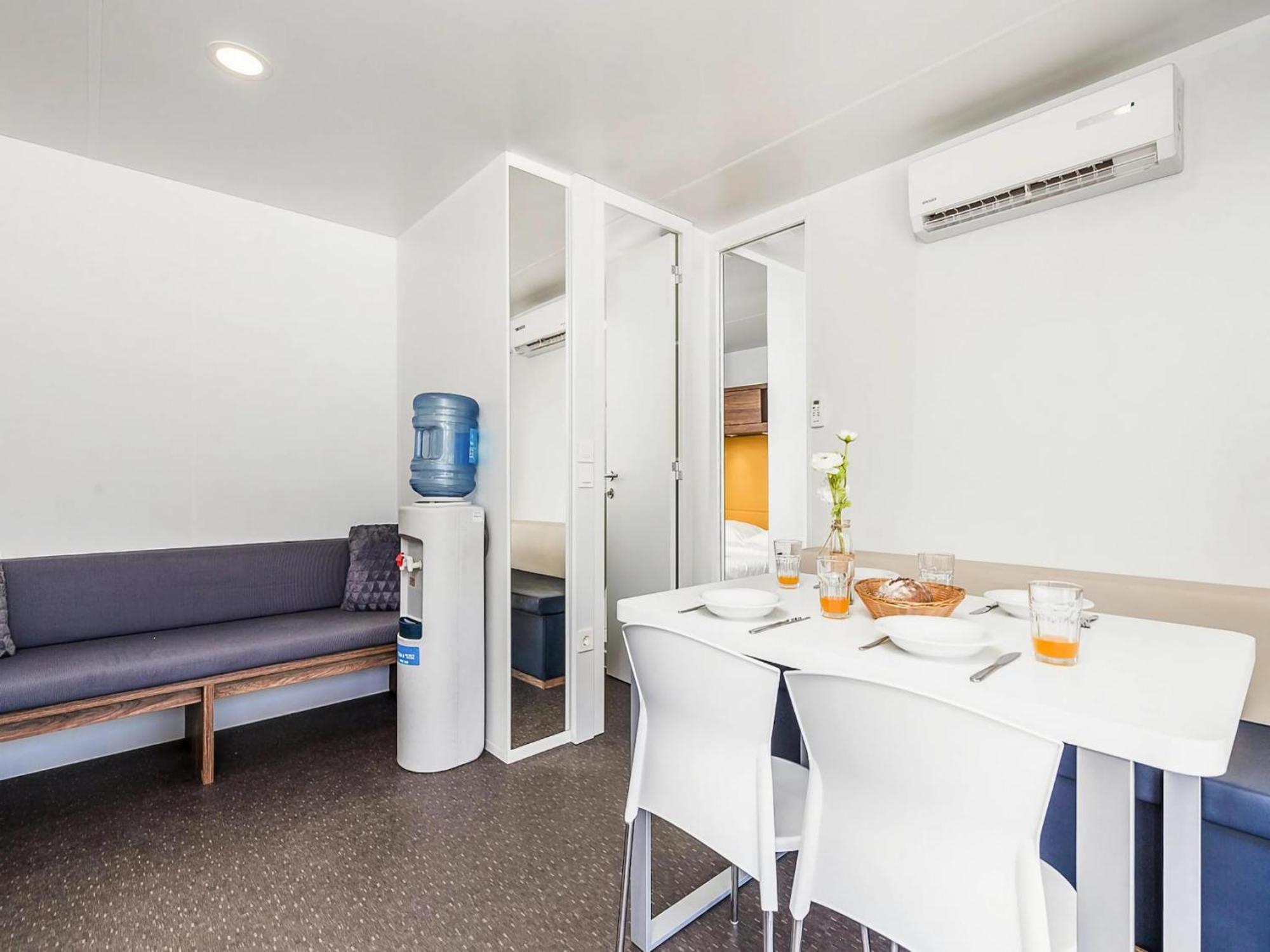 Mobile Homes Mediteran In Caravan Park Strasko, 노바야 외부 사진